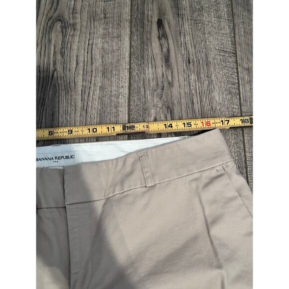 Banana Republic Women's Beige tan chino Mid Rise Straight Leg Pants Size 12L - Picture 6 of 7
